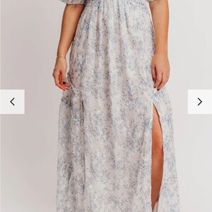 Storia Blue Floral Maxi Dress